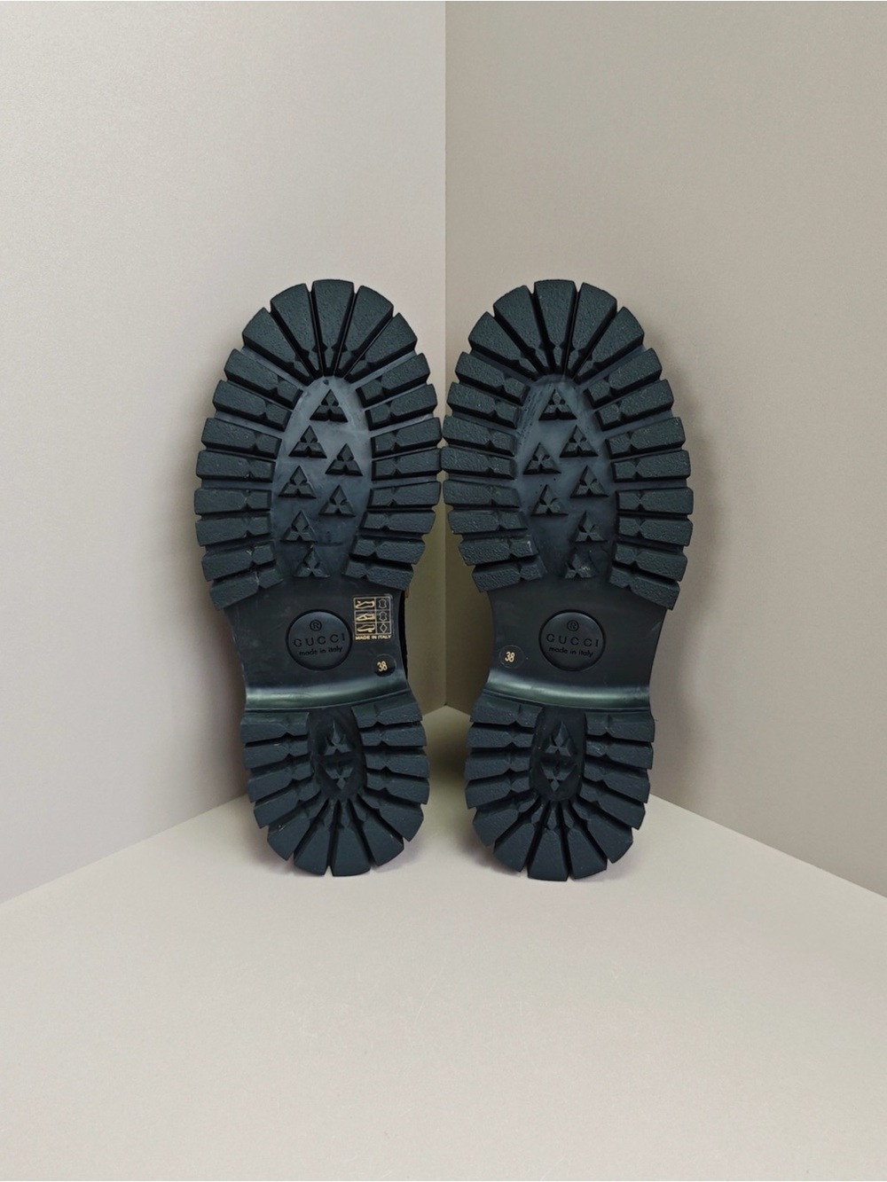 Gucci Navy Velvet Horsebit Lug Sole Loafers - Picture 5 of 6